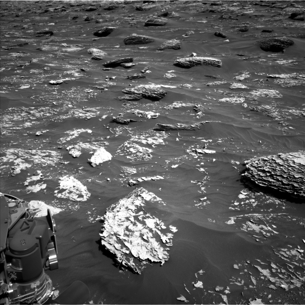Nasa's Mars rover Curiosity acquired this image using its Left Navigation Camera on Sol 1781, at drive 0, site number 65