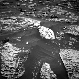 Nasa's Mars rover Curiosity acquired this image using its Right Navigation Camera on Sol 1781, at drive 2916, site number 64
