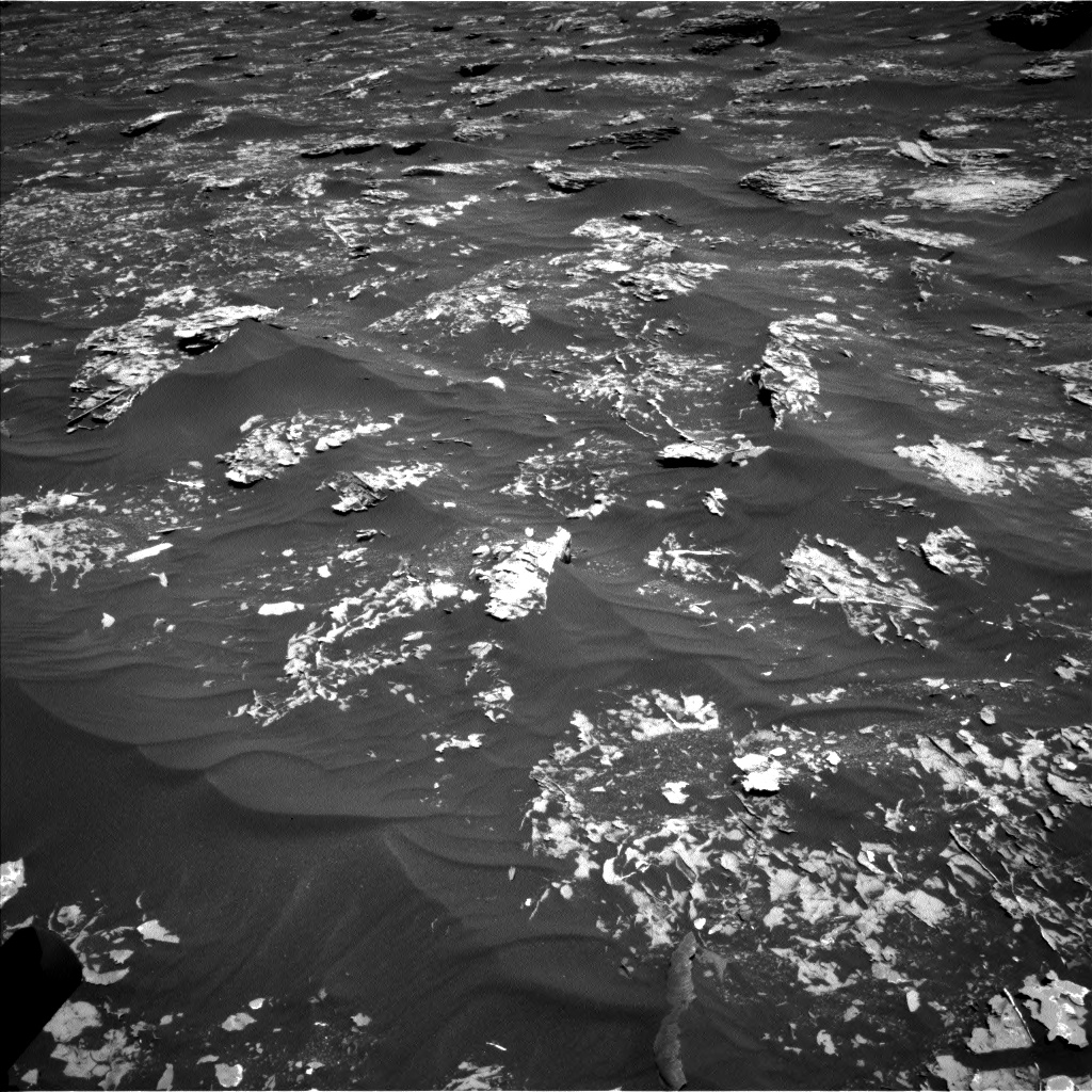 Nasa's Mars rover Curiosity acquired this image using its Left Navigation Camera on Sol 1782, at drive 96, site number 65