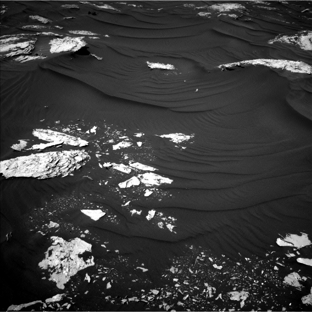 Nasa's Mars rover Curiosity acquired this image using its Left Navigation Camera on Sol 1787, at drive 610, site number 65