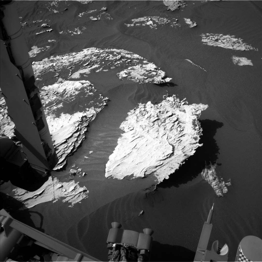 Nasa's Mars rover Curiosity acquired this image using its Left Navigation Camera on Sol 1787, at drive 646, site number 65