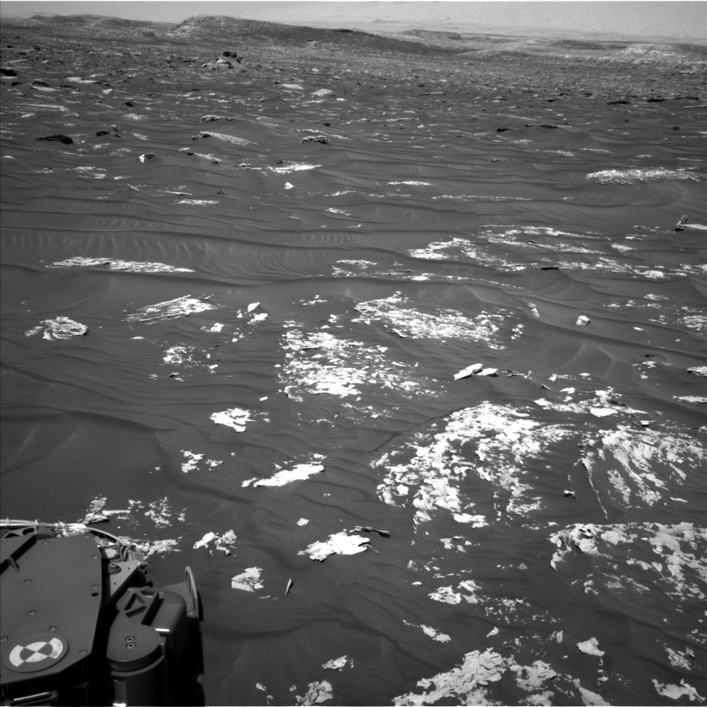 Nasa's Mars rover Curiosity acquired this image using its Left Navigation Camera on Sol 1788, at drive 916, site number 65