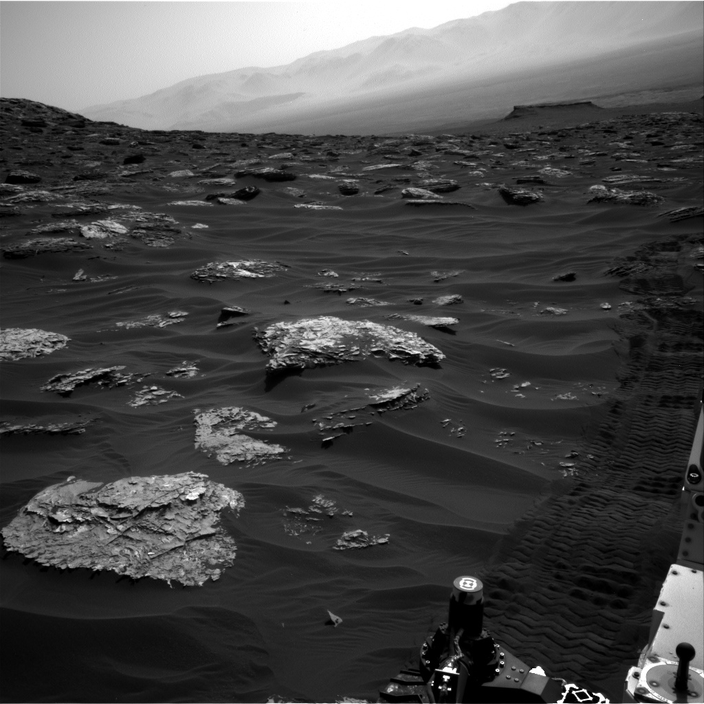 Nasa's Mars rover Curiosity acquired this image using its Right Navigation Camera on Sol 1788, at drive 916, site number 65