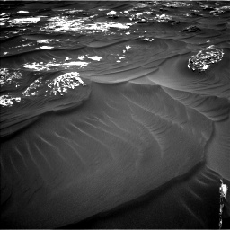 Nasa's Mars rover Curiosity acquired this image using its Left Navigation Camera on Sol 1789, at drive 1048, site number 65