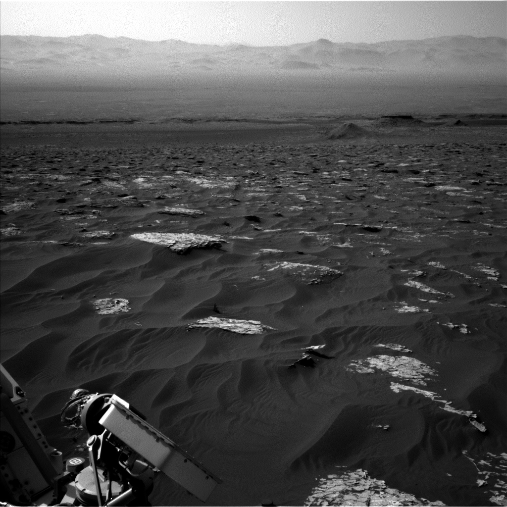 Nasa's Mars rover Curiosity acquired this image using its Left Navigation Camera on Sol 1793, at drive 1438, site number 65