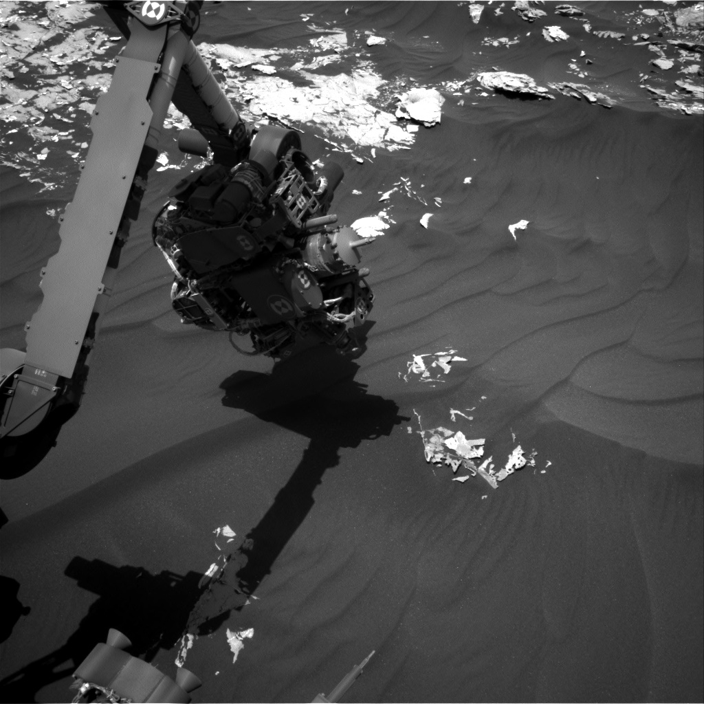 Nasa's Mars rover Curiosity acquired this image using its Right Navigation Camera on Sol 1793, at drive 1174, site number 65