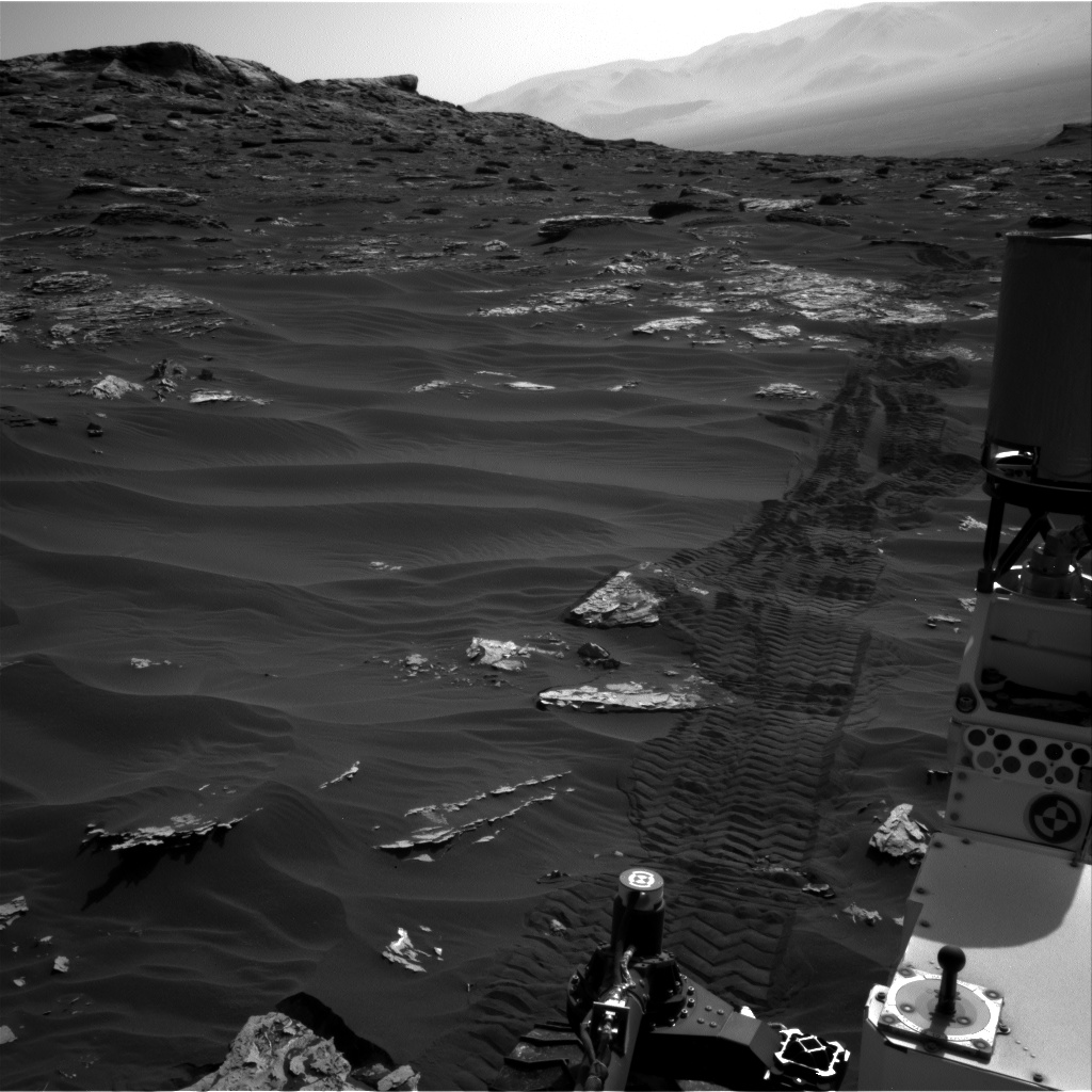 Nasa's Mars rover Curiosity acquired this image using its Right Navigation Camera on Sol 1793, at drive 1438, site number 65