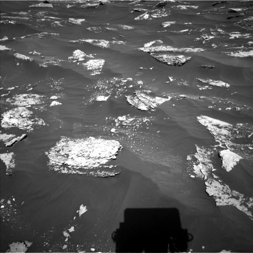 Nasa's Mars rover Curiosity acquired this image using its Left Navigation Camera on Sol 1795, at drive 1894, site number 65