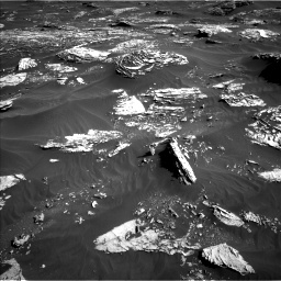 Nasa's Mars rover Curiosity acquired this image using its Left Navigation Camera on Sol 1795, at drive 1918, site number 65