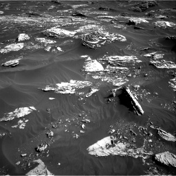 Nasa's Mars rover Curiosity acquired this image using its Right Navigation Camera on Sol 1795, at drive 1924, site number 65