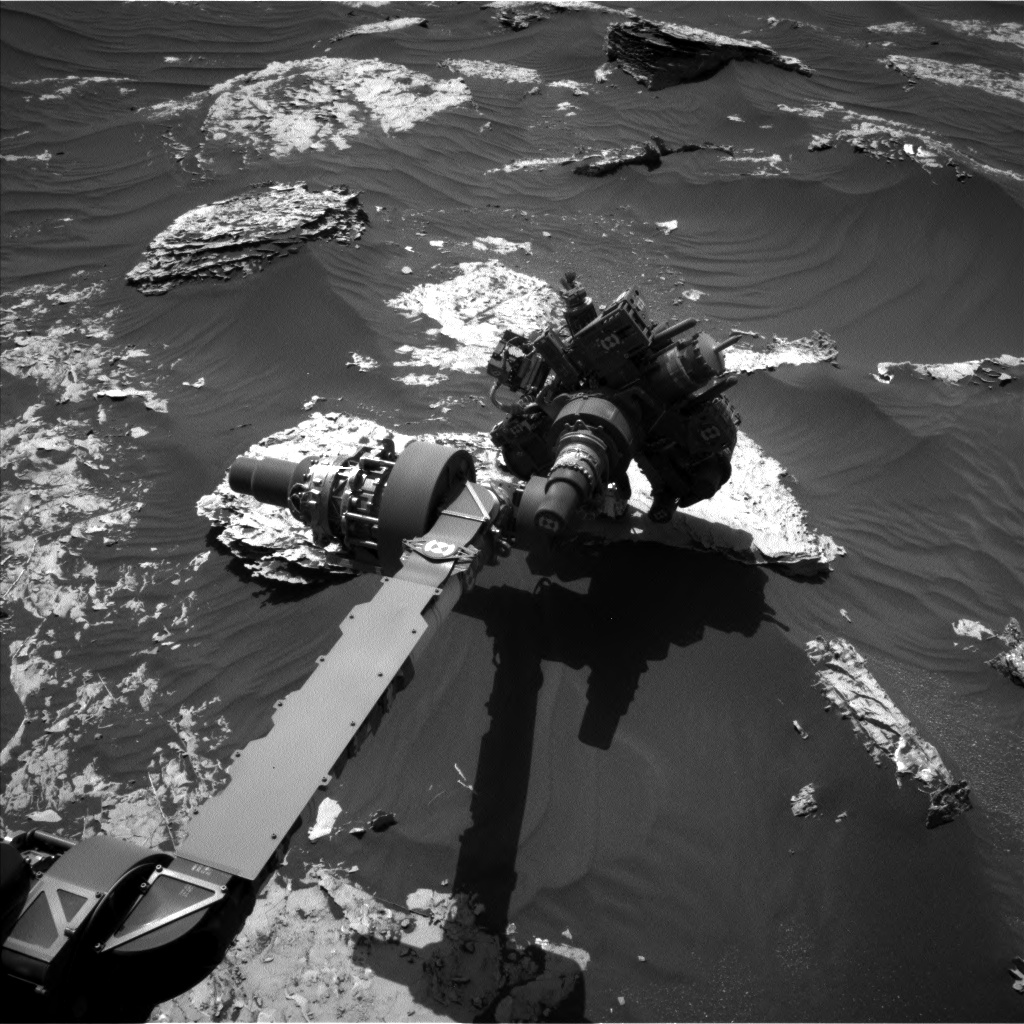 Nasa's Mars rover Curiosity acquired this image using its Left Navigation Camera on Sol 1796, at drive 1934, site number 65