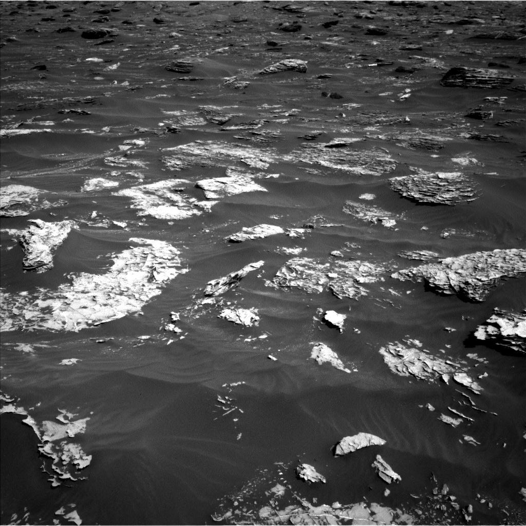 Nasa's Mars rover Curiosity acquired this image using its Left Navigation Camera on Sol 1796, at drive 2186, site number 65