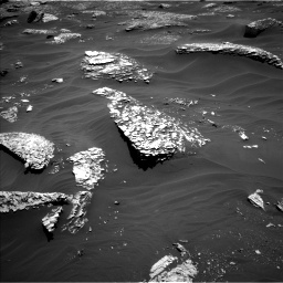 Nasa's Mars rover Curiosity acquired this image using its Left Navigation Camera on Sol 1799, at drive 2318, site number 65
