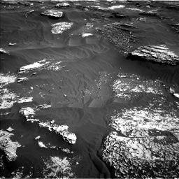 Nasa's Mars rover Curiosity acquired this image using its Left Navigation Camera on Sol 1800, at drive 2582, site number 65