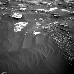 Nasa's Mars rover Curiosity acquired this image using its Left Navigation Camera on Sol 1800, at drive 2606, site number 65