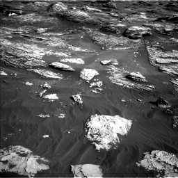 Nasa's Mars rover Curiosity acquired this image using its Left Navigation Camera on Sol 1800, at drive 2660, site number 65