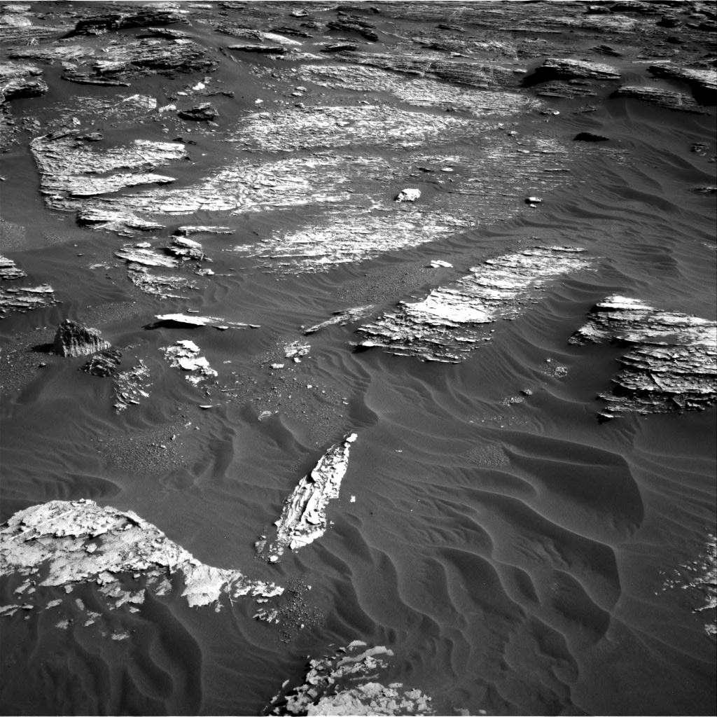 Nasa's Mars rover Curiosity acquired this image using its Right Navigation Camera on Sol 1800, at drive 2672, site number 65