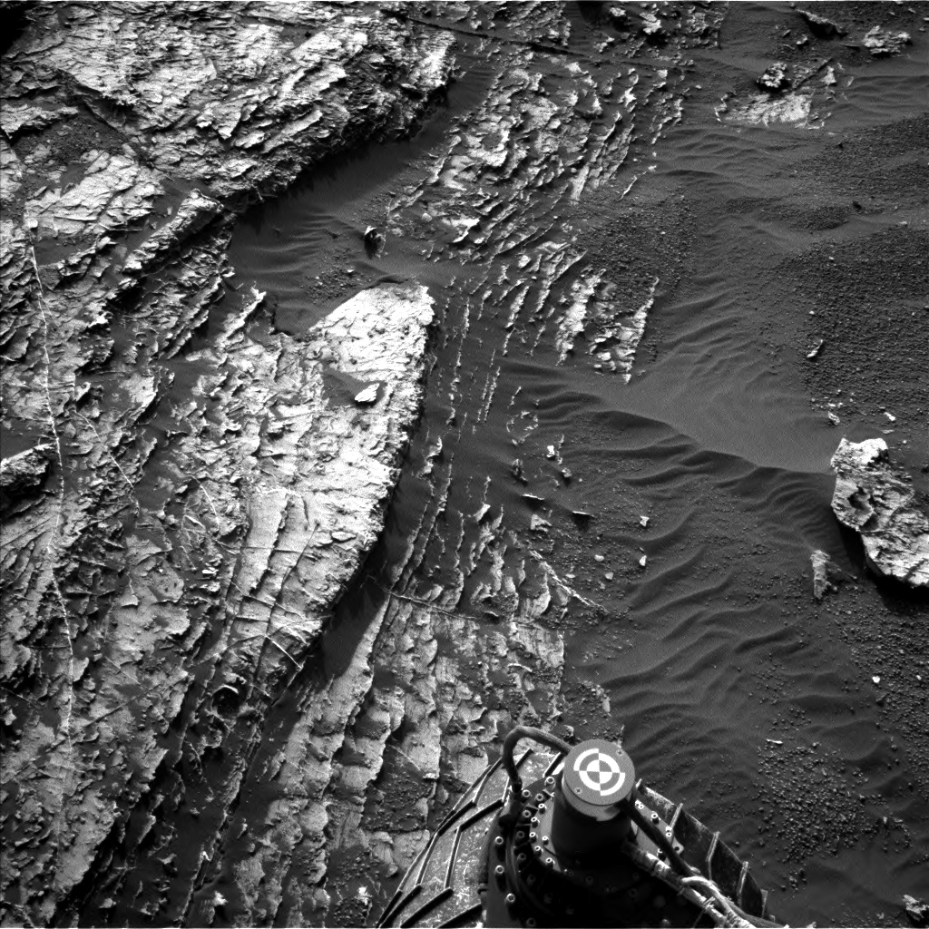 Nasa's Mars rover Curiosity acquired this image using its Left Navigation Camera on Sol 1802, at drive 2882, site number 65