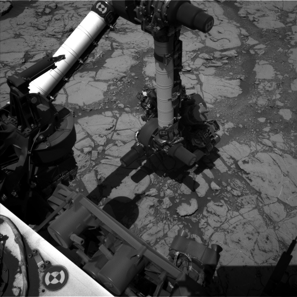 Nasa's Mars rover Curiosity acquired this image using its Left Navigation Camera on Sol 1825, at drive 384, site number 66