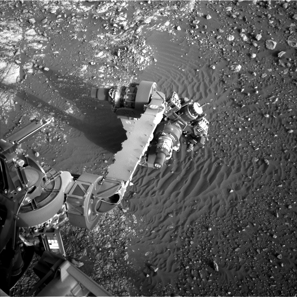 Nasa's Mars rover Curiosity acquired this image using its Left Navigation Camera on Sol 1902, at drive 1238, site number 67