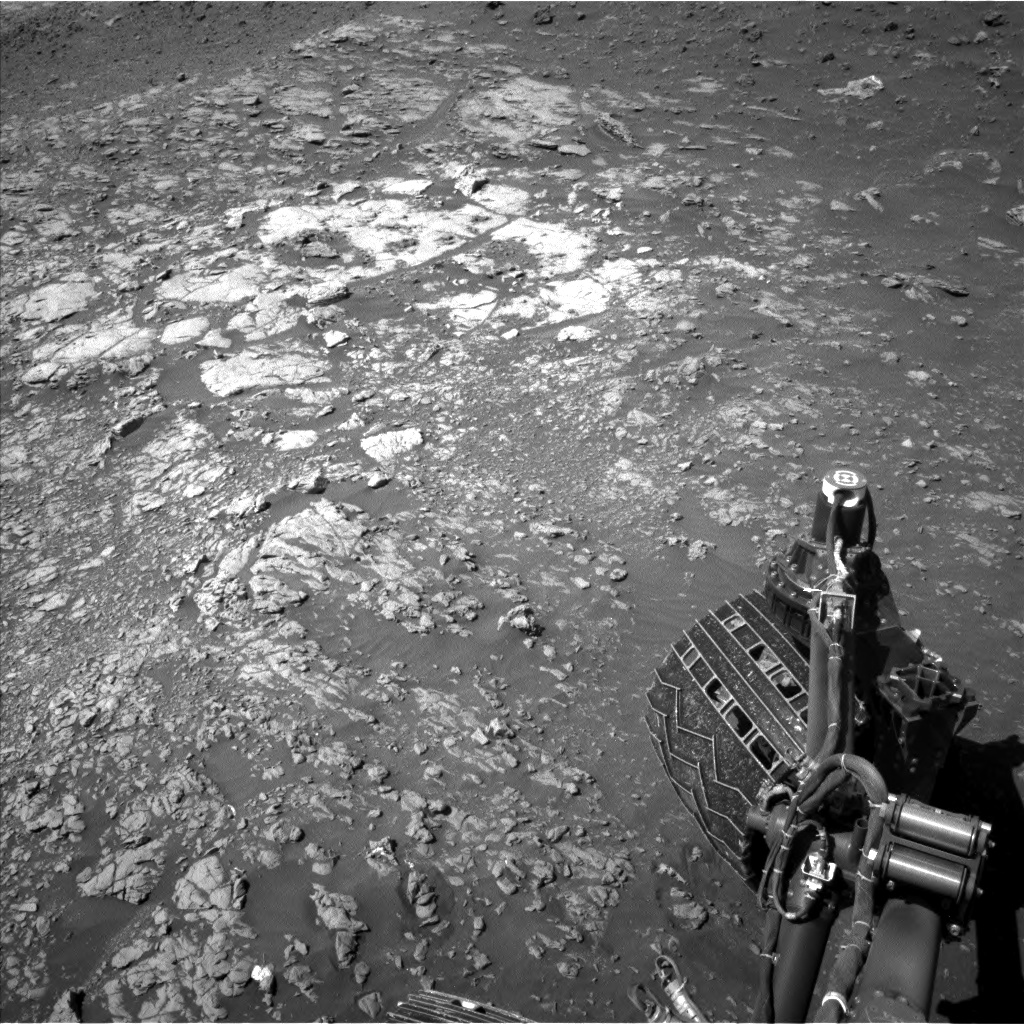 Nasa's Mars rover Curiosity acquired this image using its Left Navigation Camera on Sol 1949, at drive 3280, site number 67