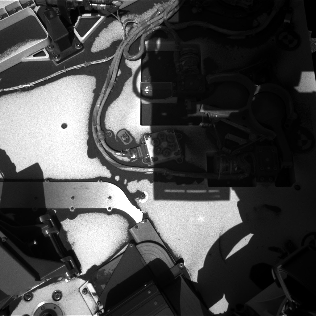 Nasa's Mars rover Curiosity acquired this image using its Left Navigation Camera on Sol 1965, at drive 580, site number 68