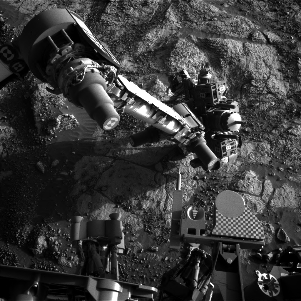 Nasa's Mars rover Curiosity acquired this image using its Left Navigation Camera on Sol 1971, at drive 580, site number 68