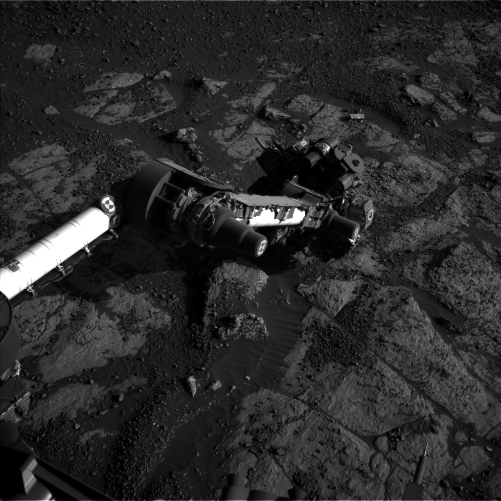 Nasa's Mars rover Curiosity acquired this image using its Left Navigation Camera on Sol 1975, at drive 580, site number 68