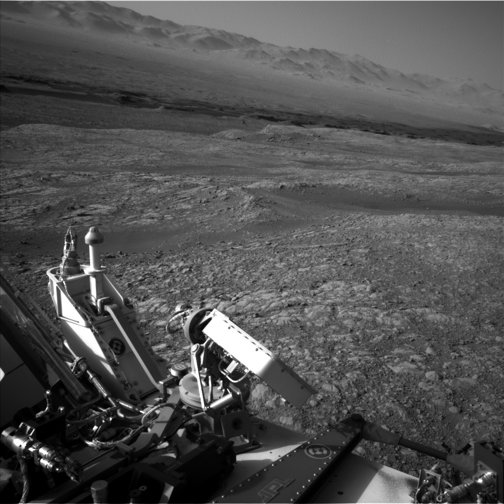 Nasa's Mars rover Curiosity acquired this image using its Left Navigation Camera on Sol 1989, at drive 1626, site number 68