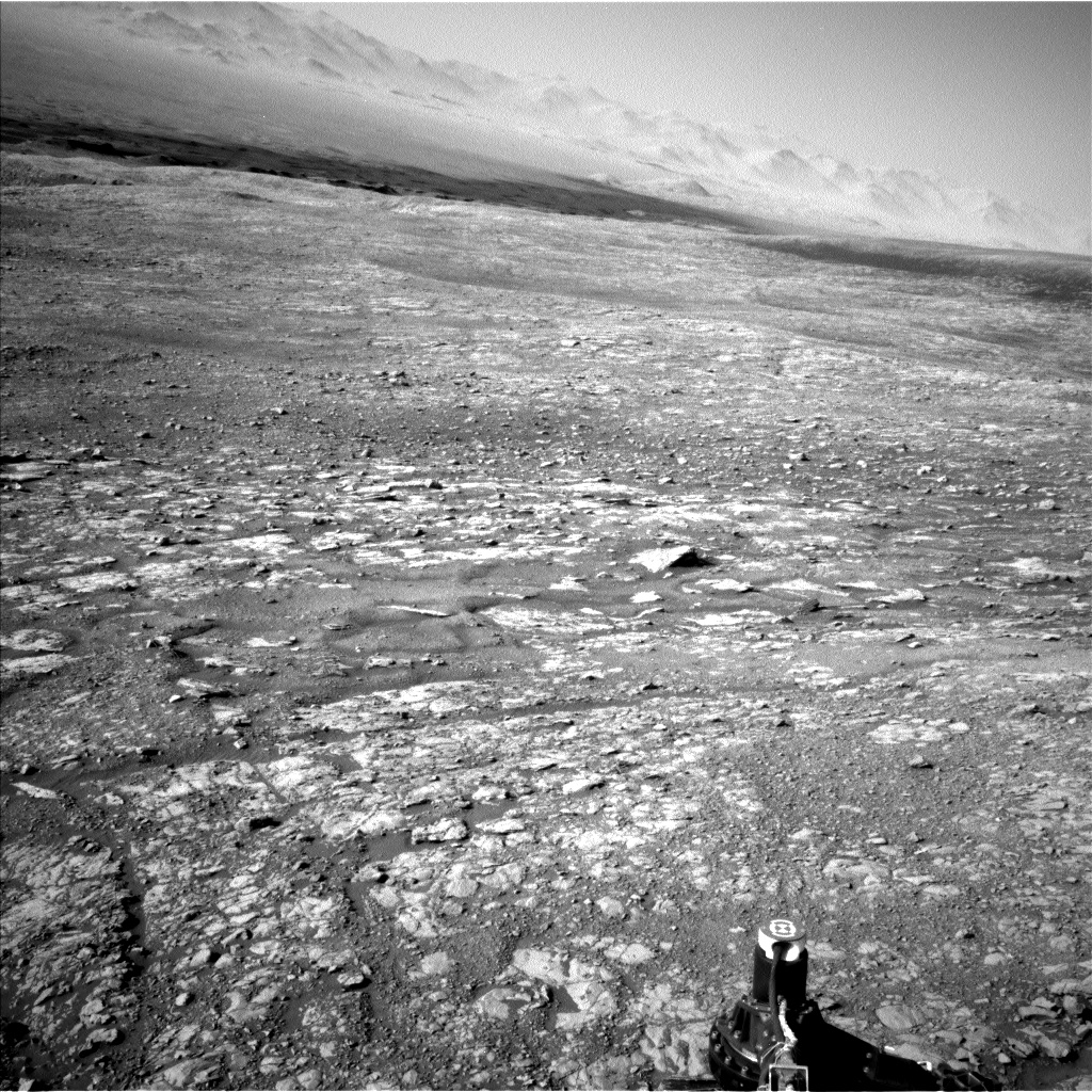 Nasa's Mars rover Curiosity acquired this image using its Left Navigation Camera on Sol 1998, at drive 2484, site number 68