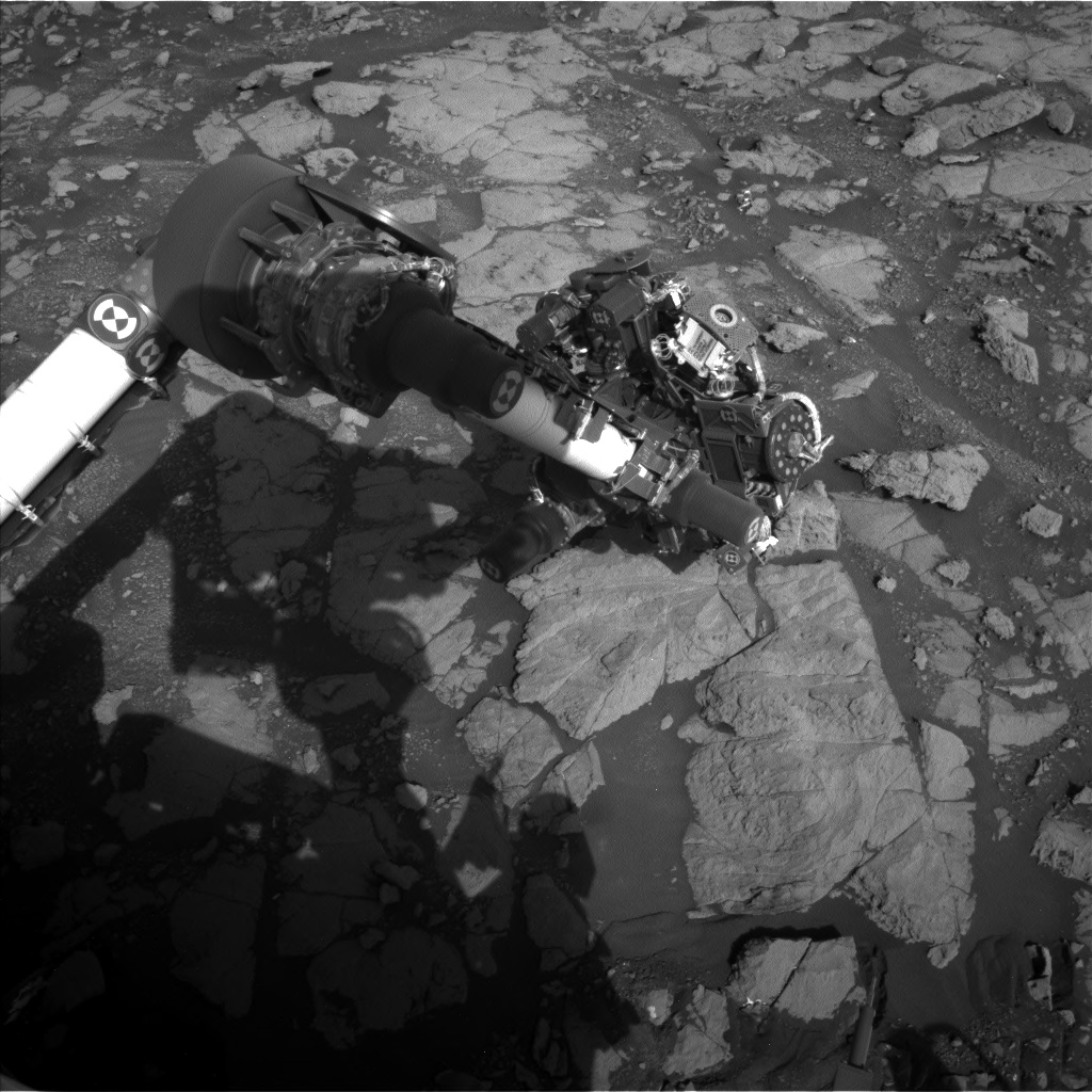 Nasa's Mars rover Curiosity acquired this image using its Left Navigation Camera on Sol 2000, at drive 2626, site number 68