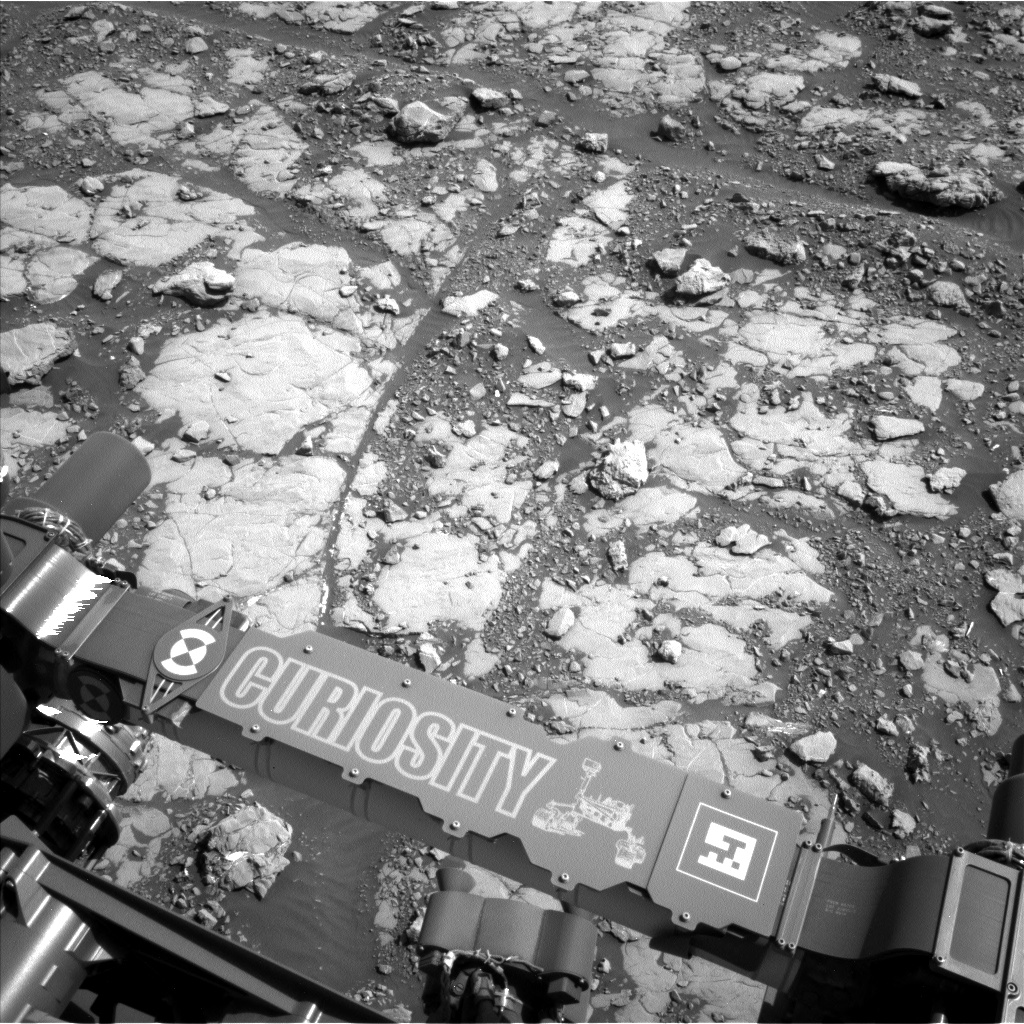 Nasa's Mars rover Curiosity acquired this image using its Left Navigation Camera on Sol 2039, at drive 552, site number 70