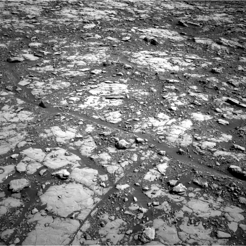 Nasa's Mars rover Curiosity acquired this image using its Right Navigation Camera on Sol 2039, at drive 552, site number 70
