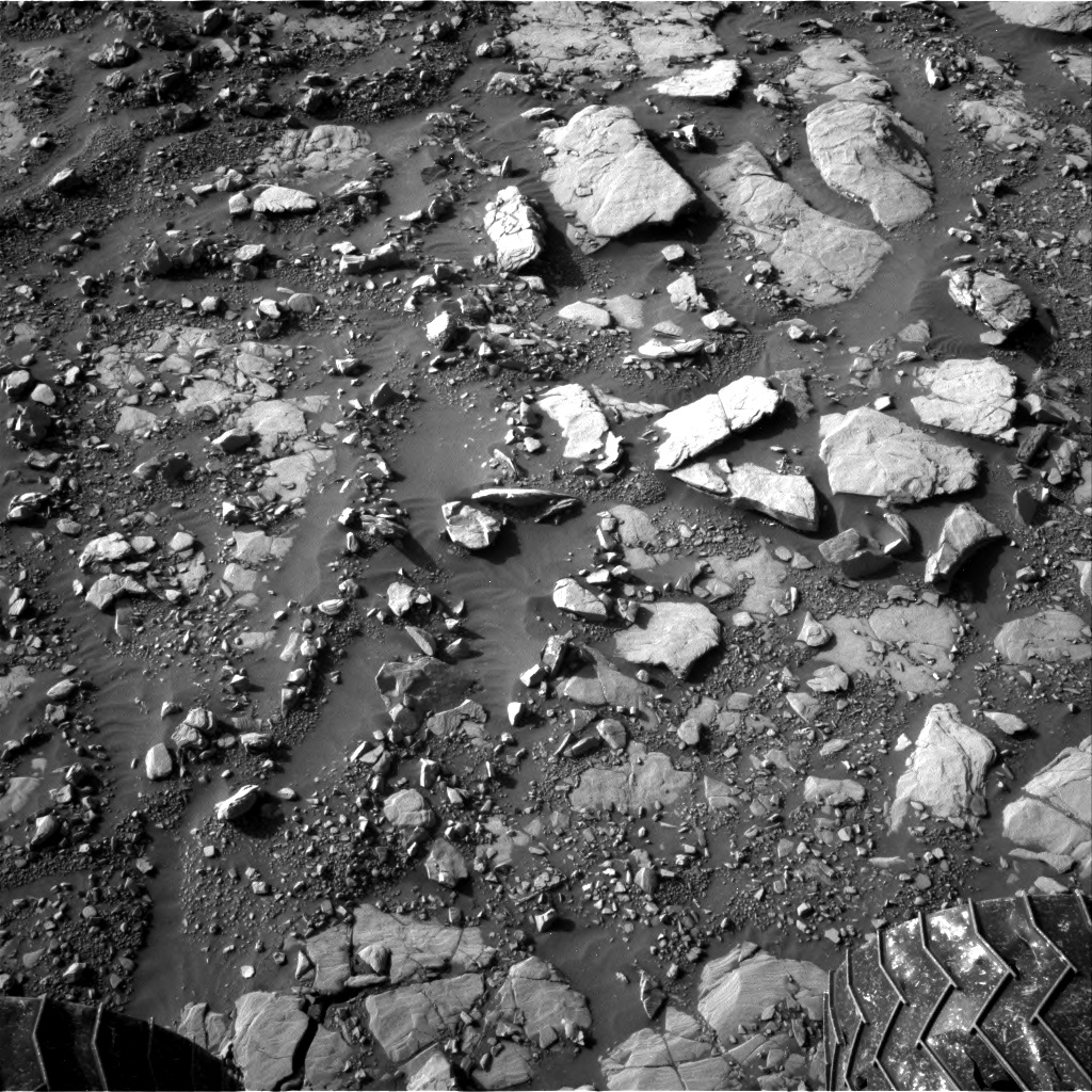 Nasa's Mars rover Curiosity acquired this image using its Right Navigation Camera on Sol 2040, at drive 886, site number 70