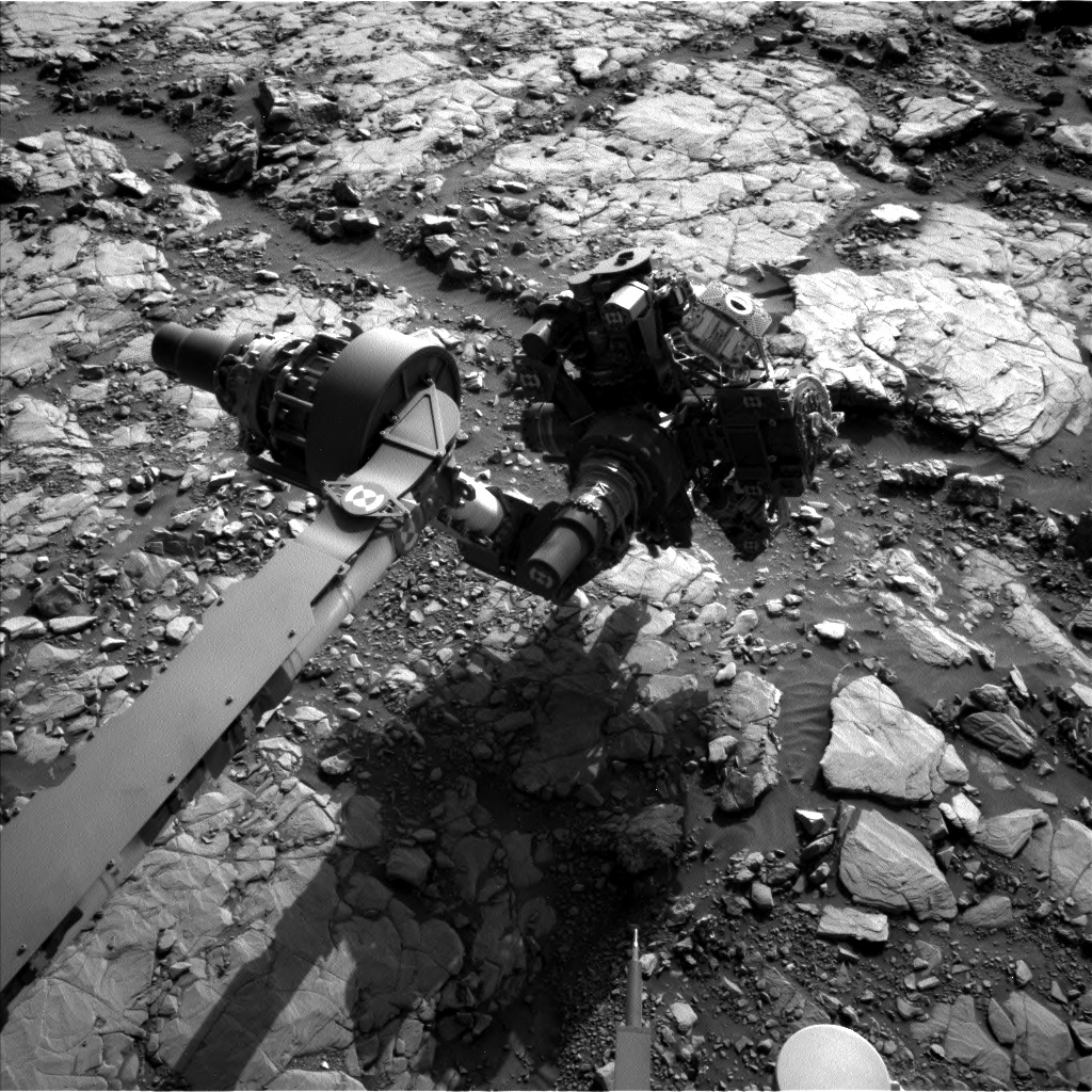 Nasa's Mars rover Curiosity acquired this image using its Left Navigation Camera on Sol 2042, at drive 1000, site number 70
