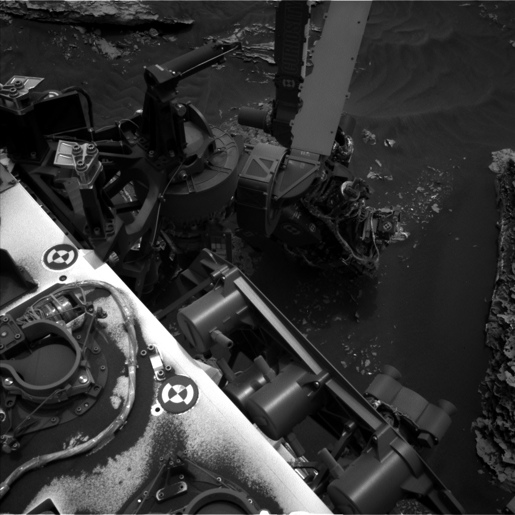 Nasa's Mars rover Curiosity acquired this image using its Left Navigation Camera on Sol 2081, at drive 1752, site number 70