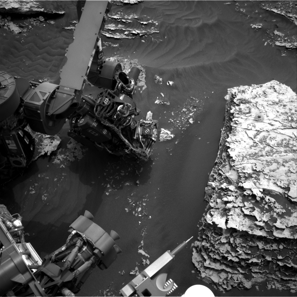 Nasa's Mars rover Curiosity acquired this image using its Right Navigation Camera on Sol 2081, at drive 1752, site number 70