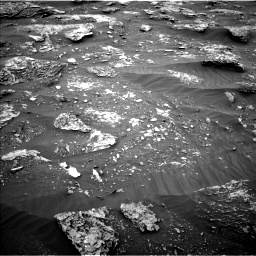 Nasa's Mars rover Curiosity acquired this image using its Left Navigation Camera on Sol 2089, at drive 174, site number 71