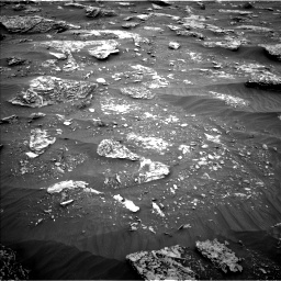 Nasa's Mars rover Curiosity acquired this image using its Left Navigation Camera on Sol 2089, at drive 186, site number 71