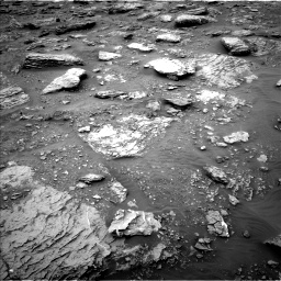 Nasa's Mars rover Curiosity acquired this image using its Left Navigation Camera on Sol 2092, at drive 438, site number 71