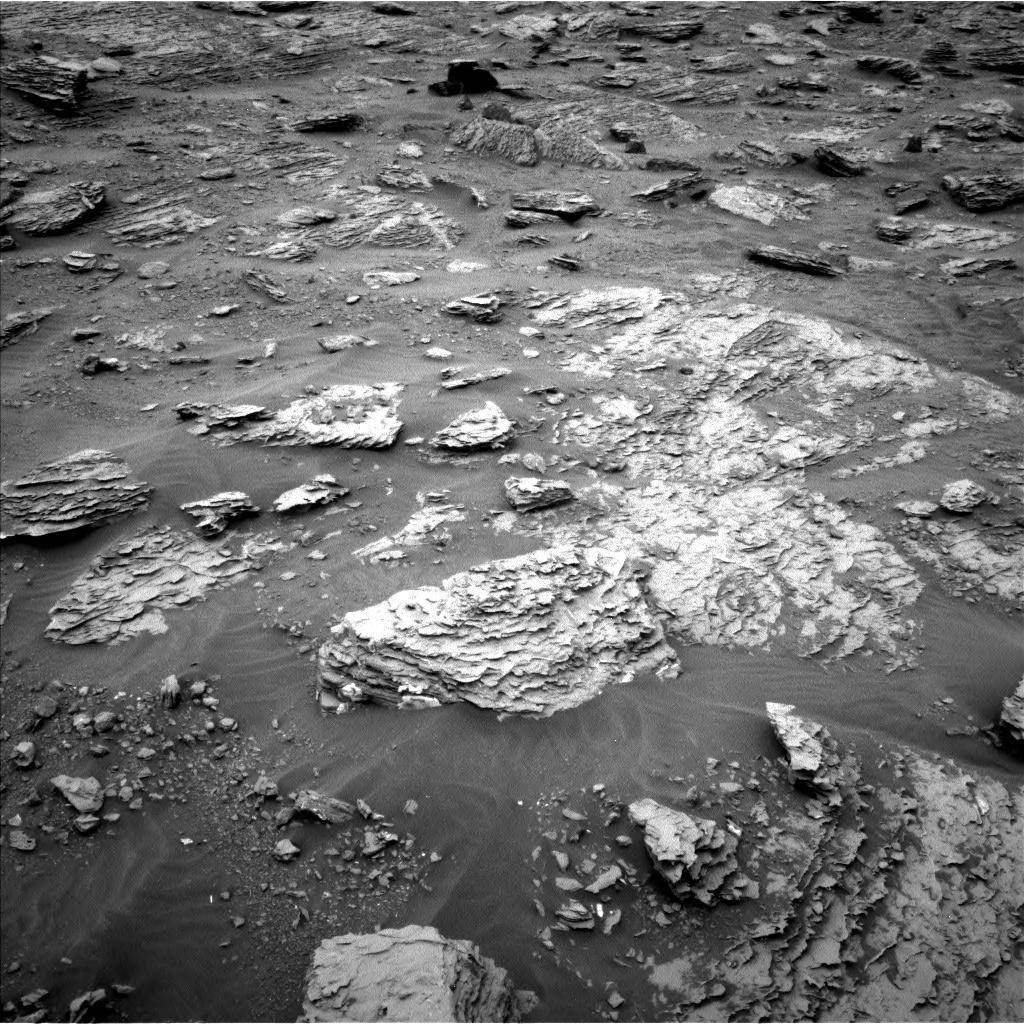 Nasa's Mars rover Curiosity acquired this image using its Left Navigation Camera on Sol 2092, at drive 516, site number 71