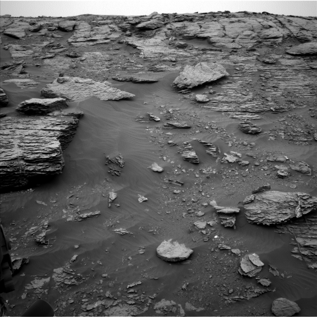 Nasa's Mars rover Curiosity acquired this image using its Left Navigation Camera on Sol 2092, at drive 570, site number 71