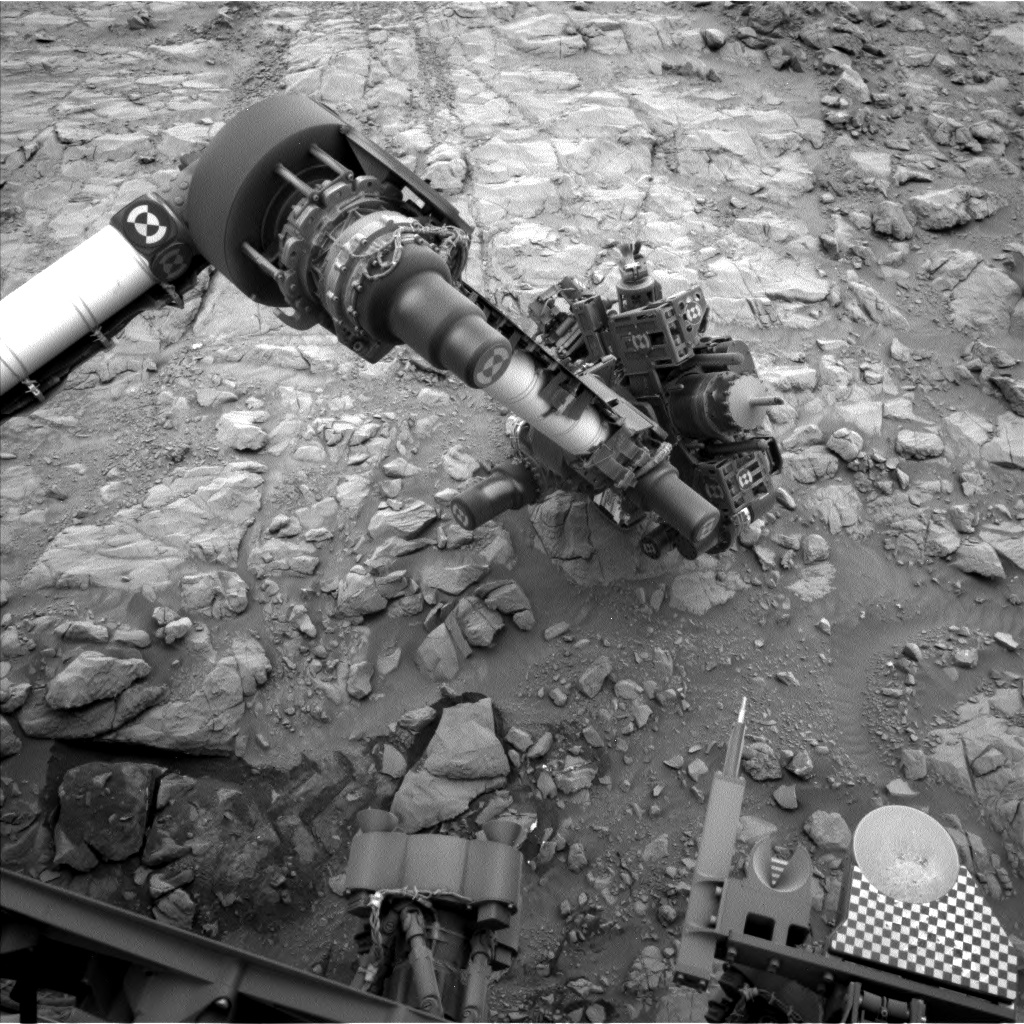 Nasa's Mars rover Curiosity acquired this image using its Left Navigation Camera on Sol 2100, at drive 1586, site number 71