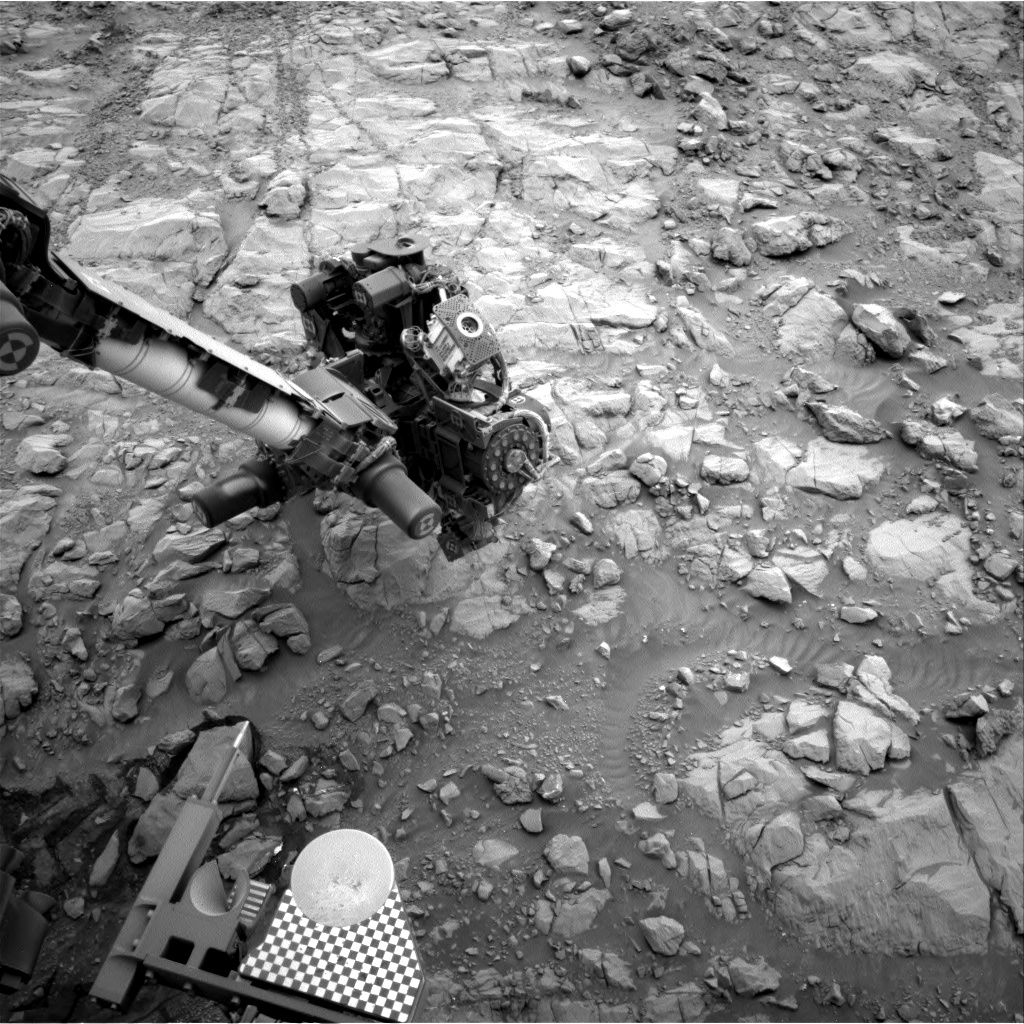 Nasa's Mars rover Curiosity acquired this image using its Right Navigation Camera on Sol 2100, at drive 1586, site number 71