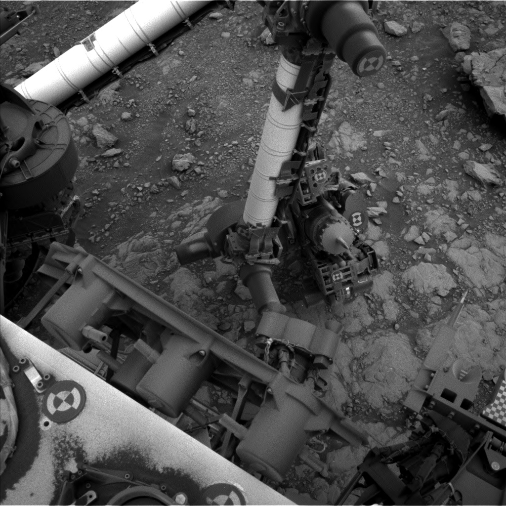 Nasa's Mars rover Curiosity acquired this image using its Left Navigation Camera on Sol 2107, at drive 2350, site number 71