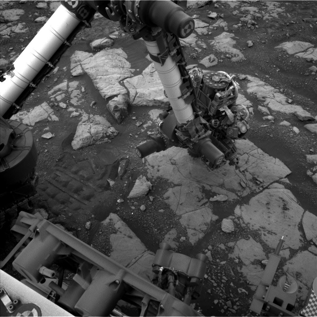Nasa's Mars rover Curiosity acquired this image using its Left Navigation Camera on Sol 2121, at drive 386, site number 72