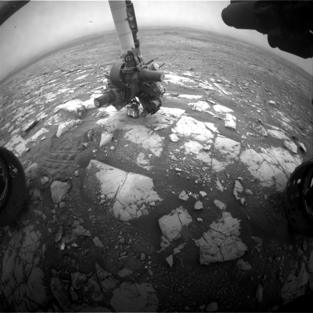 Nasa's Mars rover Curiosity acquired this image using its Front Hazard Avoidance Camera (Front Hazcam) on Sol 2122, at drive 386, site number 72