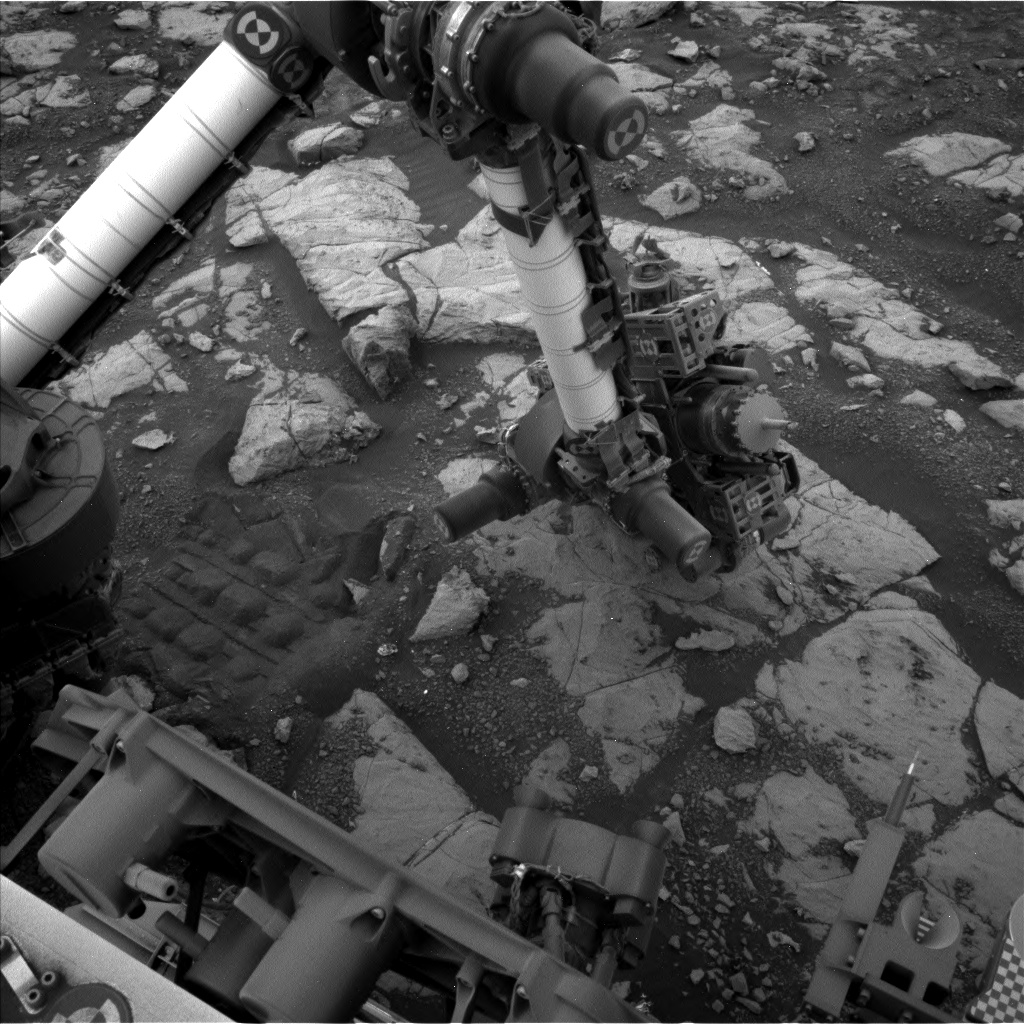 Nasa's Mars rover Curiosity acquired this image using its Left Navigation Camera on Sol 2124, at drive 386, site number 72