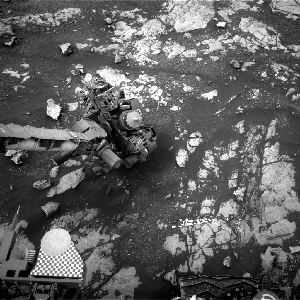 Nasa's Mars rover Curiosity acquired this image using its Right Navigation Camera on Sol 2131, at drive 1286, site number 72