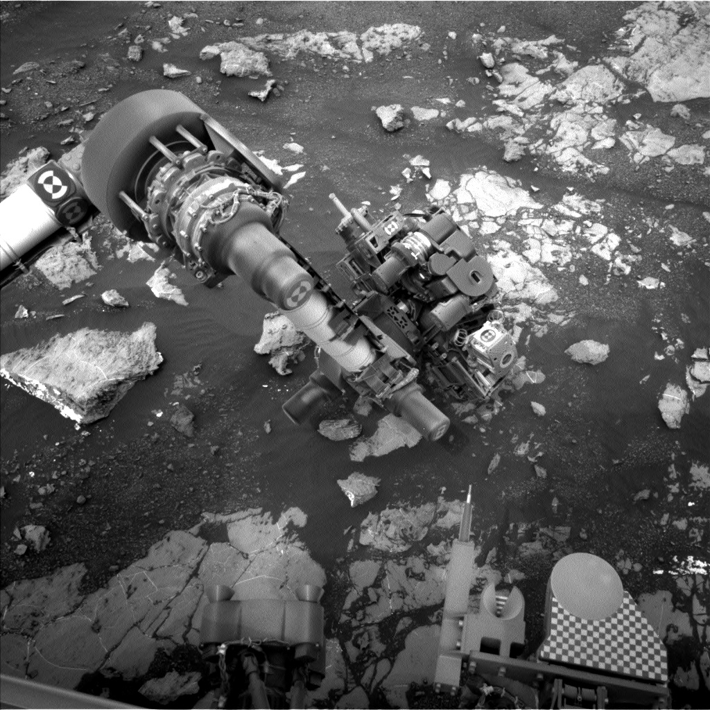 Nasa's Mars rover Curiosity acquired this image using its Left Navigation Camera on Sol 2132, at drive 1286, site number 72